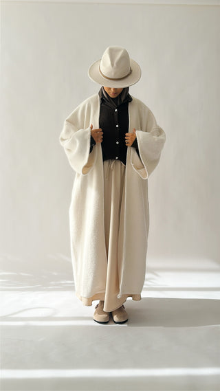 Oversize Mantel Liyana
